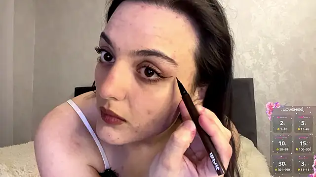 Snapshot of Babis_girlsss chatting on March 8, 8:56 pm Babis girlsss online show from March 8, 8:56 pm