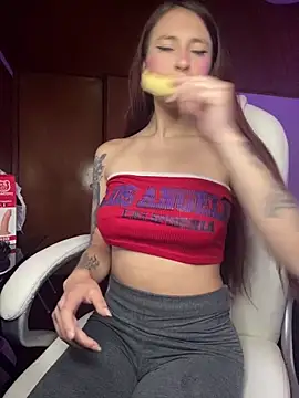 Im scarlett18 online show from November 26, 10:33 pm