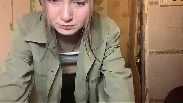 ArianeBhayani online show from October 30, 9:37 pm