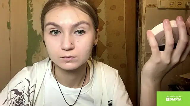 ArianeBhayani online show from November 6, 9:05 pm