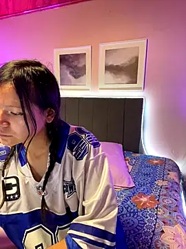 Ninfa pink online show from October 18, 7:14 pm