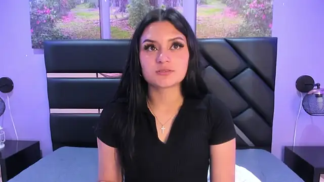 GAbrielaBotero online show from November 24, 7:46 pm