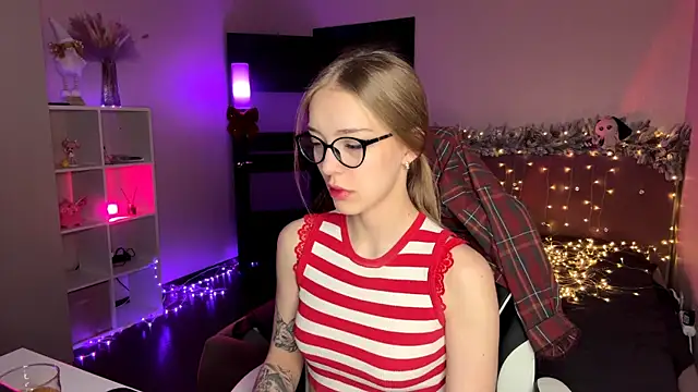 EvaPeace online show from January 13, 7:08 pm