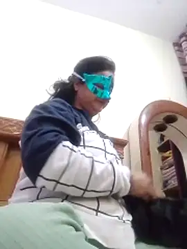 Snapshot of Honey-26 chatting on December 4, 1:42 pm Honey-26 online show from December 4, 1:42 pm