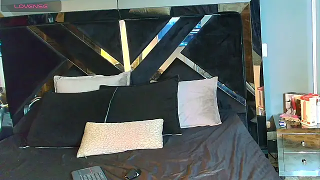 Snapshot of Adara_Ferrara chatting on May 20, 2:40 am Adara Ferrara online show from May 20, 2:40 am