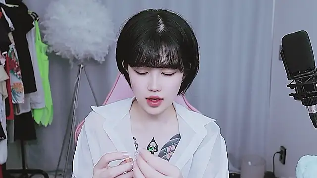Snapshot of MISA_02 chatting on April 22, 6:31 pm MISA 02 online show from April 22, 6:31 pm