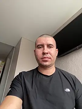 AronMode online show from November 16, 10:43 am