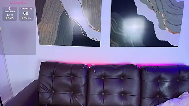 Nia Blum online show from November 25, 4:23 am