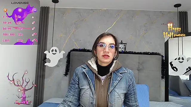 Snapshot of Saamanthaa_02 chatting on October 16, 2:40 pm Saamanthaa 02 online show from October 16, 2:40 pm