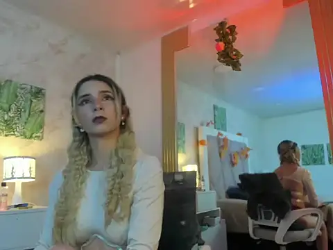 Snapshot of Sophie_teller chatting on November 7, 2:00 am Sophie teller online show from November 7, 2:00 am