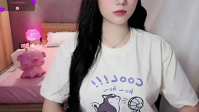 Snapshot of Xuka2594 chatting on May 15, 5:47 am Xuka2594 online show from May 15, 5:47 am