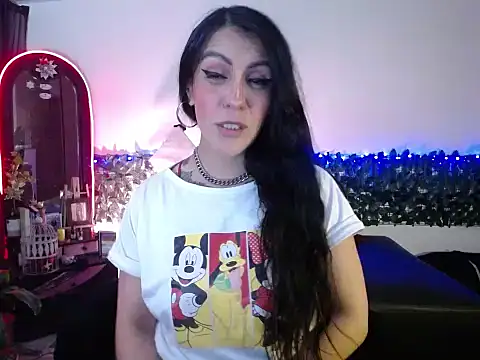 Snapshot of Anastasiabasst__ chatting on July 7, 7:56 am Anastasiabasst online show from July 7, 7:56 am