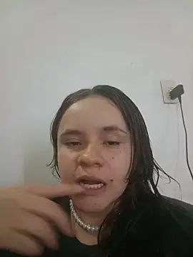 SweetRabbit29 online show from June 27, 6:18 am