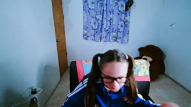 SweetRabbit29 online show from July 11, 11:06 pm