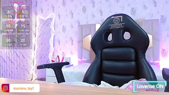 Snapshot of MARIANA_TAY1 chatting on December 3, 3:03 am MARIANA TAY1 online show from December 3, 3:03 am