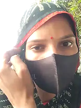 Snapshot of Pooja_suhani chatting on October 24, 9:49 am Pooja suhani online show from October 24, 9:49 am