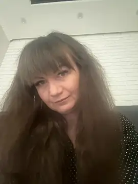 Snapshot of Butterfly8385 chatting on May 5, 3:47 am Butterfly8385 online show from May 5, 3:47 am