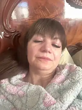 Snapshot of Butterfly8385 chatting on May 17, 6:22 am Butterfly8385 online show from May 17, 6:22 am