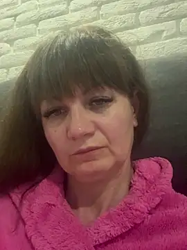 Snapshot of Butterfly8385 chatting on May 17, 7:43 pm Butterfly8385 online show from May 17, 7:43 pm