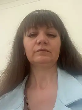 Snapshot of Butterfly8385 chatting on May 25, 12:00 pm Butterfly8385 online show from May 25, 12:00 pm