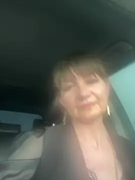 Snapshot of Butterfly8385 chatting on June 5, 4:02 pm Butterfly8385 online show from June 5, 4:02 pm