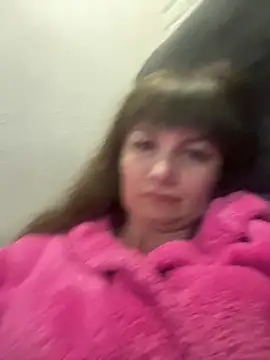 Snapshot of Butterfly8385 chatting on June 16, 6:32 pm Butterfly8385 online show from June 16, 6:32 pm