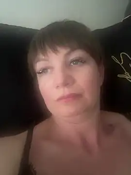 Snapshot of Butterfly8385 chatting on June 27, 12:33 pm Butterfly8385 online show from June 27, 12:33 pm