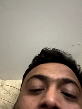 Snapshot of indianguysolo chatting on October 17, 5:54 am indianguysolo online show from October 17, 5:54 am