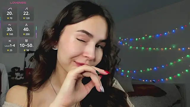 LionKierra online show from December 19, 4:08 am