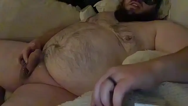 Snapshot of Chubbyfreak37 chatting on October 15, 2:33 am Chubbyfreak37 online show from October 15, 2:33 am