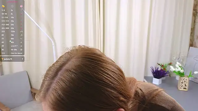 Snapshot of VernellArey chatting on October 26, 4:35 pm VernellArey online show from October 26, 4:35 pm