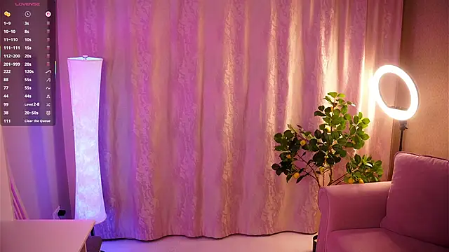 Snapshot of VernellArey chatting on November 6, 4:41 pm VernellArey online show from November 6, 4:41 pm