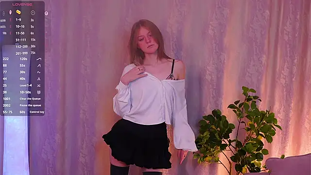 Snapshot of VernellArey chatting on November 10, 4:28 pm VernellArey online show from November 10, 4:28 pm