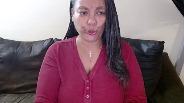 Snapshot of SexyThickStasia69 chatting on January 15, 12:37 am SexyThickStasia69 online show from January 15, 12:37 am