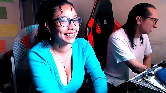 Snapshot of DreamTeachFlame chatting on October 14, 12:50 pm DreamTeachFlame online show from October 14, 12:50 pm