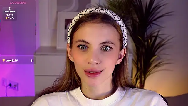 mia silkk online show from November 14, 6:23 am