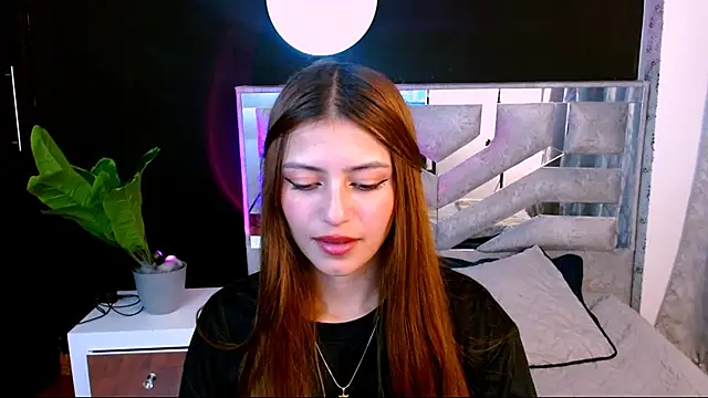 viky evanss online show from October 14, 7:25 pm