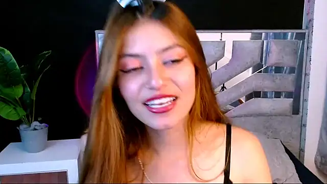 viky evanss online show from November 4, 7:13 pm