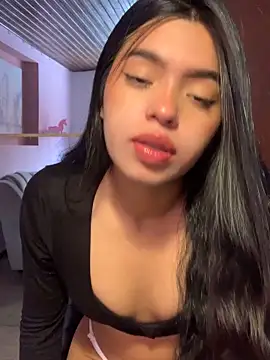 LunaMoore Pink online show from October 30, 12:39 pm