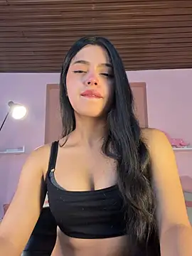 Snapshot of LunaMoore_Pink chatting on July 15, 12:21 pm LunaMoore Pink online show from July 15, 12:21 pm
