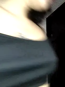 Snapshot of issa_bunny chatting on October 17, 7:16 pm issa bunny online show from October 17, 7:16 pm