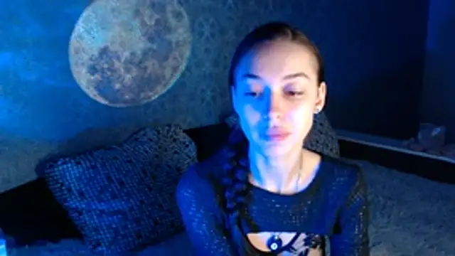 Daphne Darkthorn online show from November 13, 7:24 pm