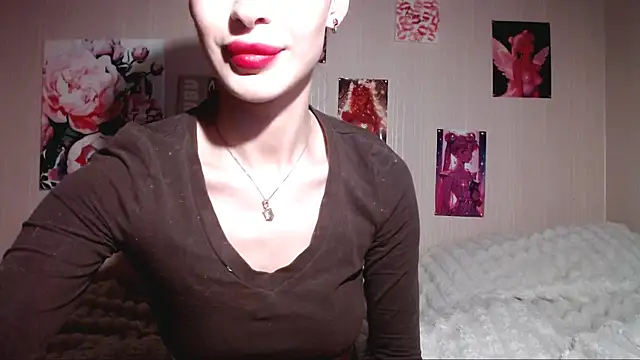 Daphne Darkthorn online show from April 26, 2:59 pm