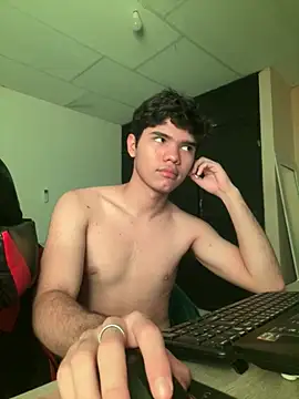 Im Camii online show from March 1, 7:38 pm