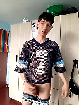 heyy noah11 online show from October 21, 9:04 pm