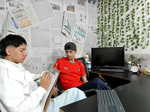 heyy noah11 online show from June 19, 1:26 pm