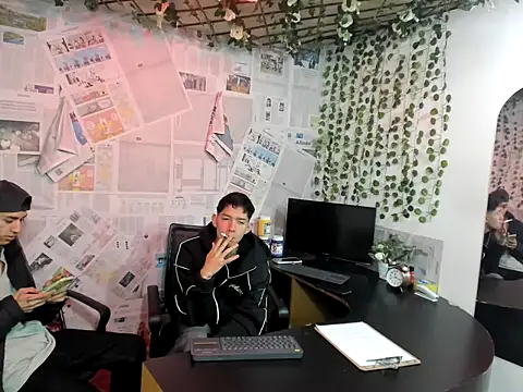 heyy noah11 online show from June 20, 1:14 pm
