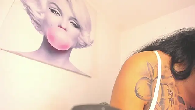 BiancaValentinna online show from November 6, 12:22 am