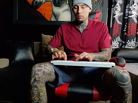 Molotov Explosive online show from November 8, 7:56 pm