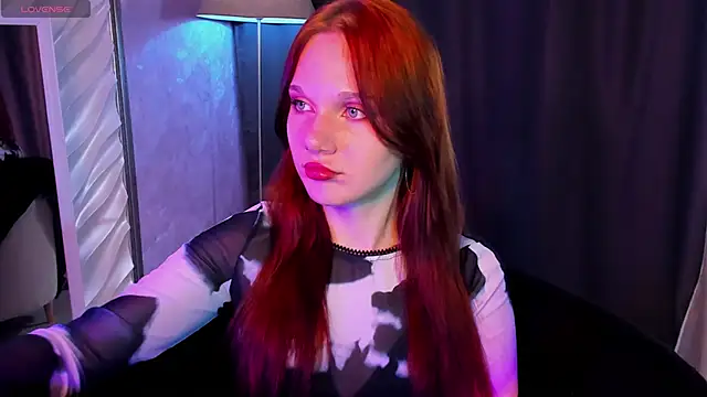 Snapshot of MargoViento chatting on November 7, 9:15 pm MargoViento online show from November 7, 9:15 pm